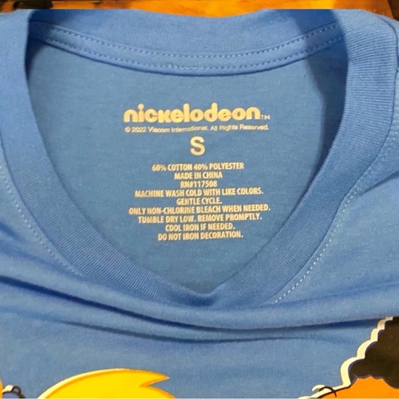 NWT NICKELODEON Hey Arnold! Azure Blue Graphic Baby Tee Cropped T-shirt - Small - Picture 4 of 5